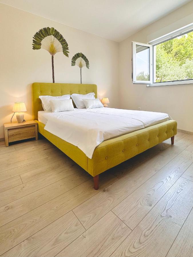 Tinel Boutique Apartment โพรไมนา ภายนอก รูปภาพ